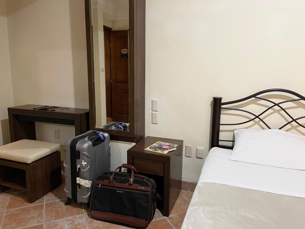 Hostal Nordes Oaxaca ภายนอก รูปภาพ